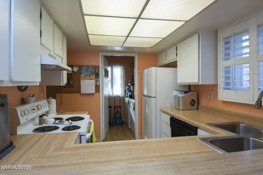 2317 Roundhouse, Sparks, Nevada 89431, 2 Bedrooms Bedrooms, ,1 BathroomBathrooms,Residential,Residential,Roundhouse,260004823