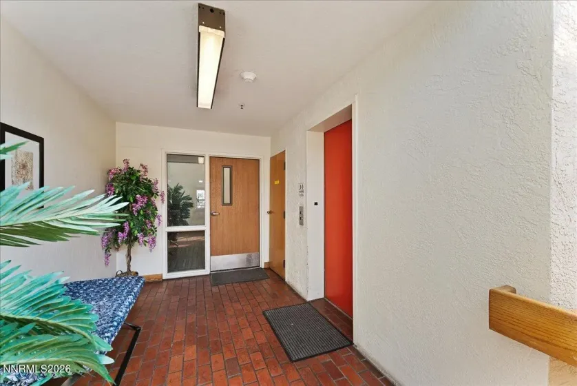 3095 Lakeside, Reno, Nevada 89509, 1 Bedroom Bedrooms, ,1 BathroomBathrooms,Residential,Residential,Lakeside,260004825