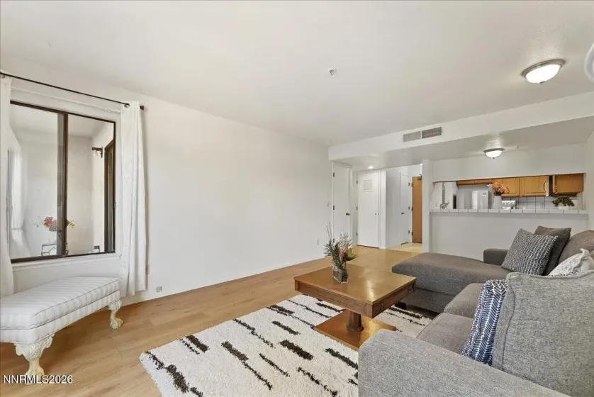 3095 Lakeside, Reno, Nevada 89509, 1 Bedroom Bedrooms, ,1 BathroomBathrooms,Residential,Residential,Lakeside,260004825