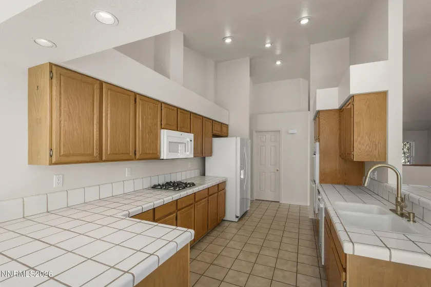 4706 Vista Mountain, Sparks, Nevada 89436, 3 Bedrooms Bedrooms, ,3 BathroomsBathrooms,Residential,Residential,Vista Mountain,260004828