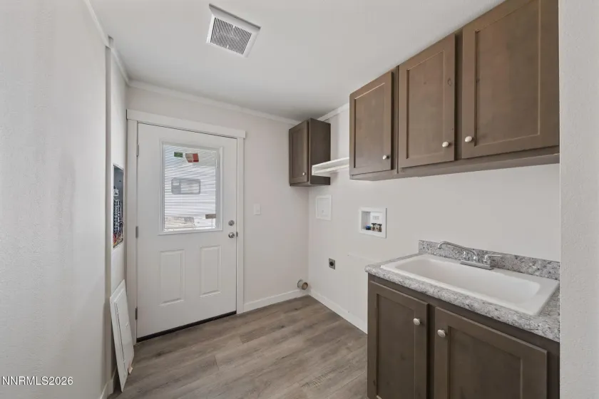 260 Trescott, Battle Mountain, Nevada 89820, 3 Bedrooms Bedrooms, ,2 BathroomsBathrooms,Residential,Residential,Trescott,0,260004830