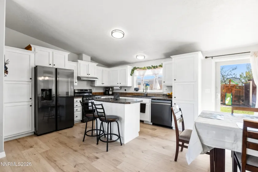 3320 Moon, Winnemucca, Nevada 89445, 3 Bedrooms Bedrooms, ,2 BathroomsBathrooms,Residential,Residential,Moon,260004837