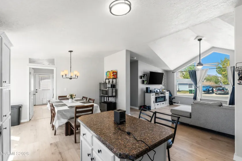 3320 Moon, Winnemucca, Nevada 89445, 3 Bedrooms Bedrooms, ,2 BathroomsBathrooms,Residential,Residential,Moon,260004837