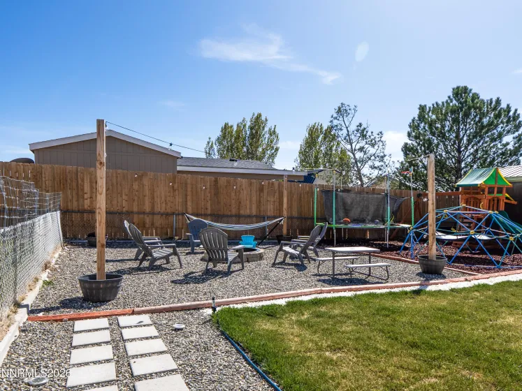 3320 Moon, Winnemucca, Nevada 89445, 3 Bedrooms Bedrooms, ,2 BathroomsBathrooms,Residential,Residential,Moon,260004837