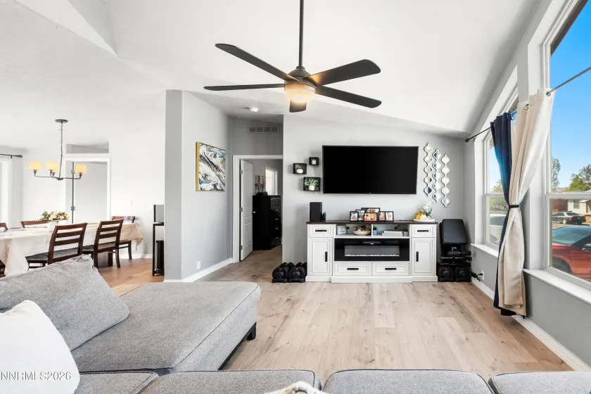 3320 Moon, Winnemucca, Nevada 89445, 3 Bedrooms Bedrooms, ,2 BathroomsBathrooms,Residential,Residential,Moon,260004837