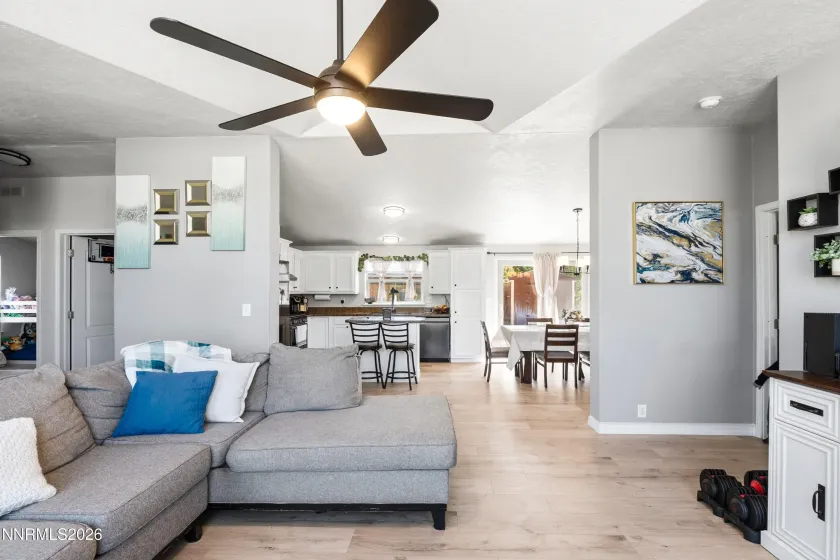 3320 Moon, Winnemucca, Nevada 89445, 3 Bedrooms Bedrooms, ,2 BathroomsBathrooms,Residential,Residential,Moon,260004837