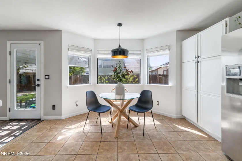 1025 Country Ridge, Sparks, Nevada 89434, 4 Bedrooms Bedrooms, ,3 BathroomsBathrooms,Residential,Residential,Country Ridge,260004841