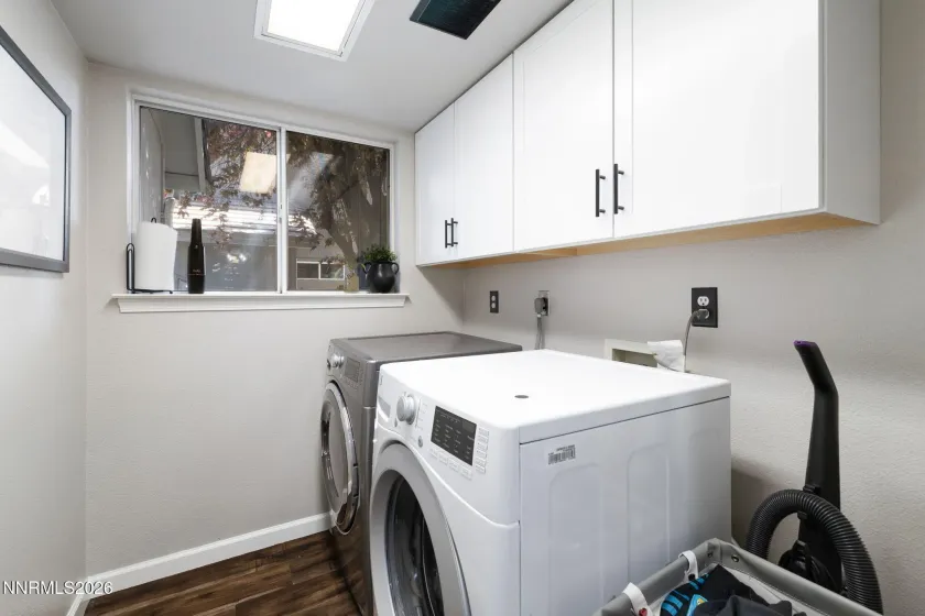 1025 Country Ridge, Sparks, Nevada 89434, 4 Bedrooms Bedrooms, ,3 BathroomsBathrooms,Residential,Residential,Country Ridge,260004841