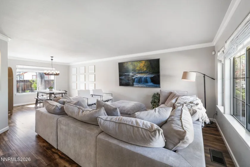 1025 Country Ridge, Sparks, Nevada 89434, 4 Bedrooms Bedrooms, ,3 BathroomsBathrooms,Residential,Residential,Country Ridge,260004841