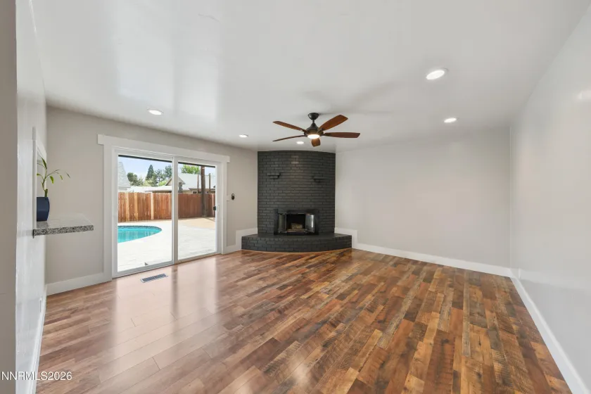 1735 Byrd, Sparks, Nevada 89431, 3 Bedrooms Bedrooms, ,2 BathroomsBathrooms,Residential,Residential,Byrd,260004842