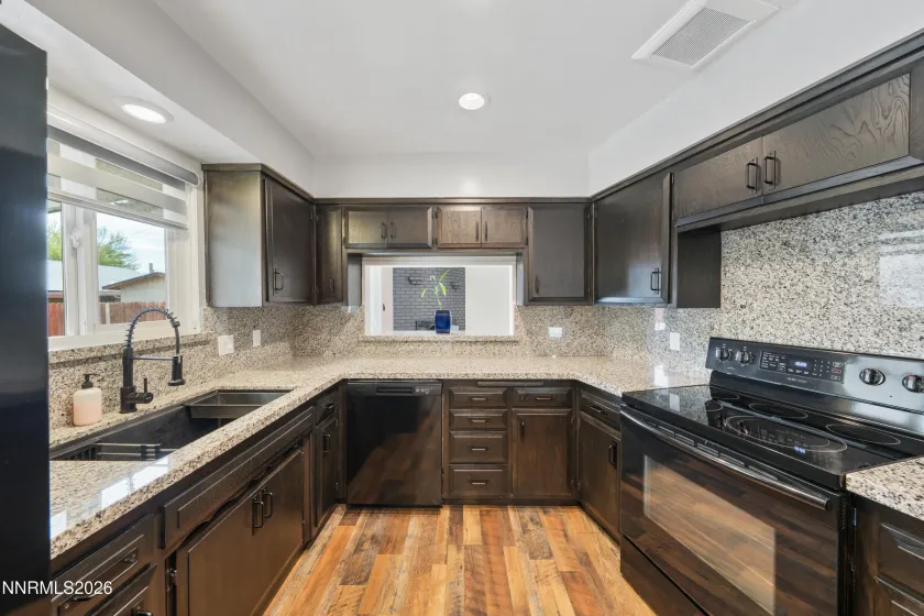 1735 Byrd, Sparks, Nevada 89431, 3 Bedrooms Bedrooms, ,2 BathroomsBathrooms,Residential,Residential,Byrd,260004842