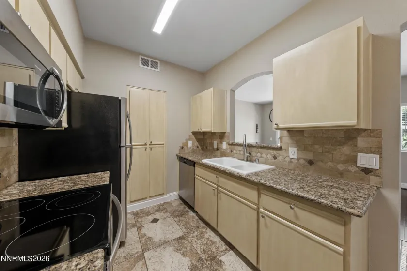 6850 Sharlands, Reno, Nevada 89523, 1 Bedroom Bedrooms, ,1 BathroomBathrooms,Residential,Residential,Sharlands,260004844