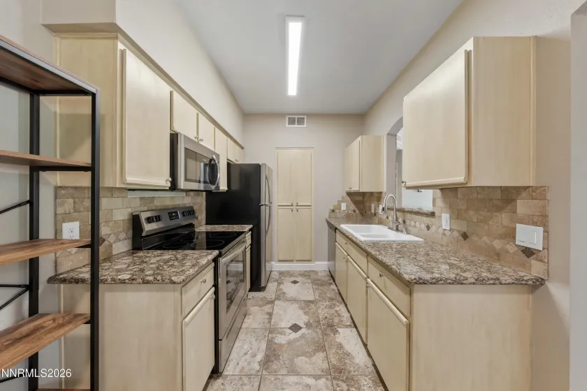 6850 Sharlands, Reno, Nevada 89523, 1 Bedroom Bedrooms, ,1 BathroomBathrooms,Residential,Residential,Sharlands,260004844