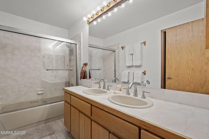 335 Ski, Incline Village, Nevada 89451, 1 Bedroom Bedrooms, ,2 BathroomsBathrooms,Residential,Residential,Ski,260004849