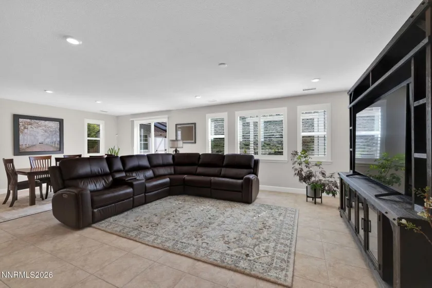 10250 Mother Lode, Reno, Nevada 89521, 3 Bedrooms Bedrooms, ,3 BathroomsBathrooms,Residential,Residential,Mother Lode,260004850