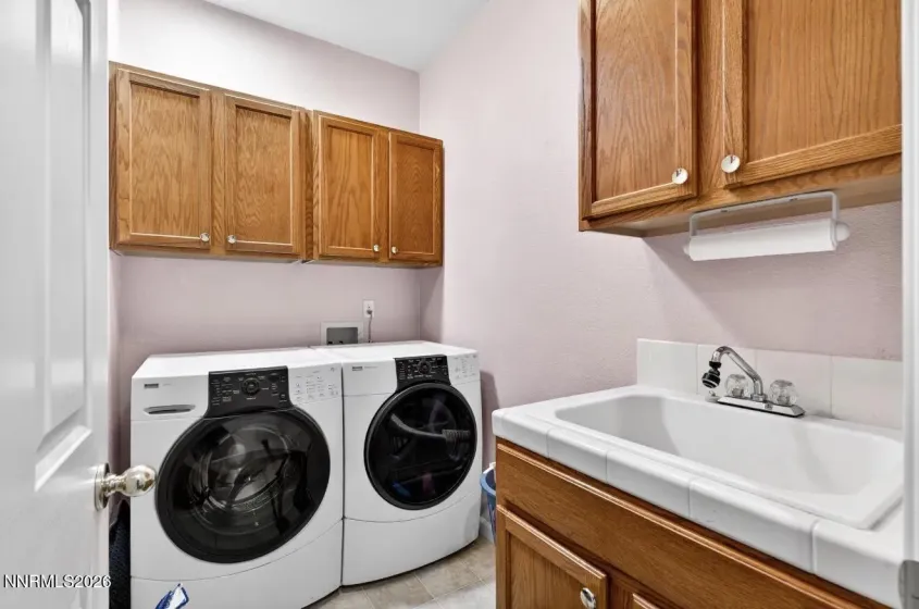 7835 Tiburon, Sparks, Nevada 89436, 4 Bedrooms Bedrooms, ,3 BathroomsBathrooms,Residential,Residential,Tiburon,260004853