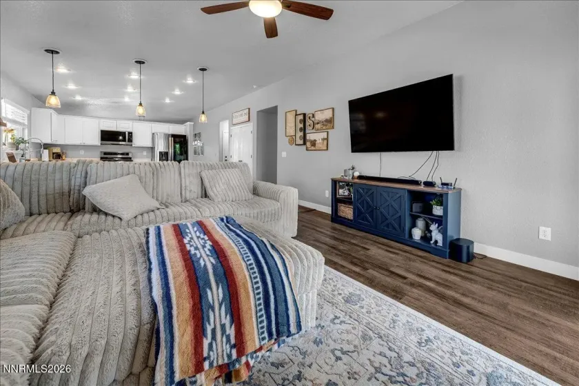 17900 Timber Grove, Reno, Nevada 89508, 3 Bedrooms Bedrooms, ,2 BathroomsBathrooms,Residential,Residential,Timber Grove,260004856