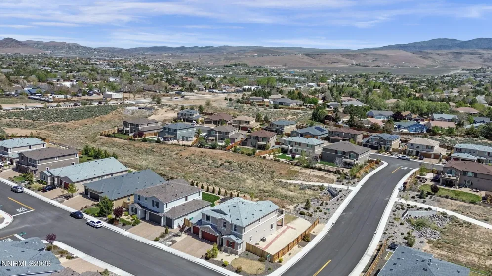 8006 Furnace Creek, Sparks, Nevada 89436, 5 Bedrooms Bedrooms, ,4 BathroomsBathrooms,Residential,Residential,Furnace Creek,260004857