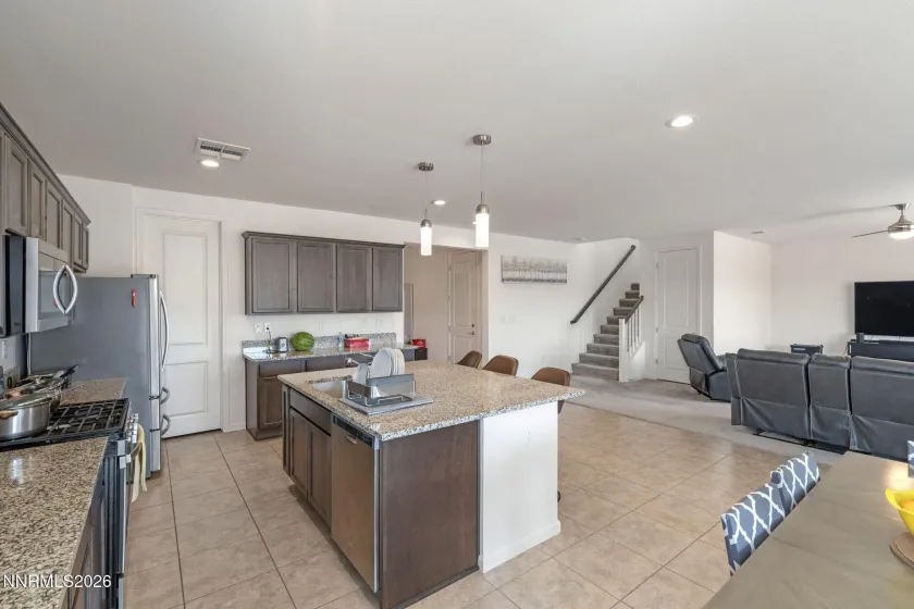 8006 Furnace Creek, Sparks, Nevada 89436, 5 Bedrooms Bedrooms, ,4 BathroomsBathrooms,Residential,Residential,Furnace Creek,260004857