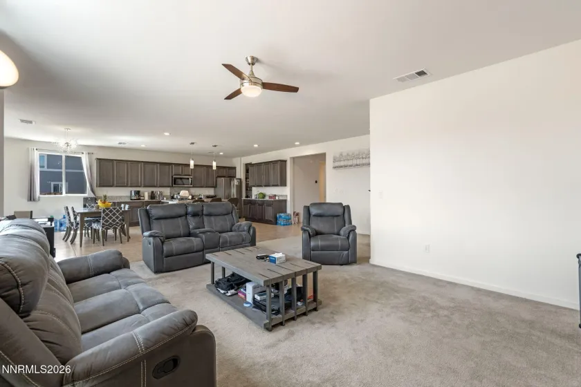 8006 Furnace Creek, Sparks, Nevada 89436, 5 Bedrooms Bedrooms, ,4 BathroomsBathrooms,Residential,Residential,Furnace Creek,260004857