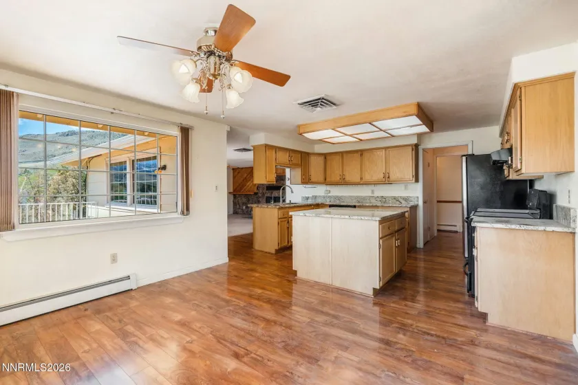 20500 Cooke, Reno, Nevada 89521, 4 Bedrooms Bedrooms, ,3 BathroomsBathrooms,Residential,Residential,Cooke,260004858