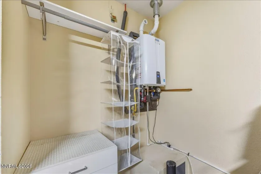 10663 Fort Morgan, Reno, Nevada 89521, 3 Bedrooms Bedrooms, ,2 BathroomsBathrooms,Residential,Residential,Fort Morgan,260000791