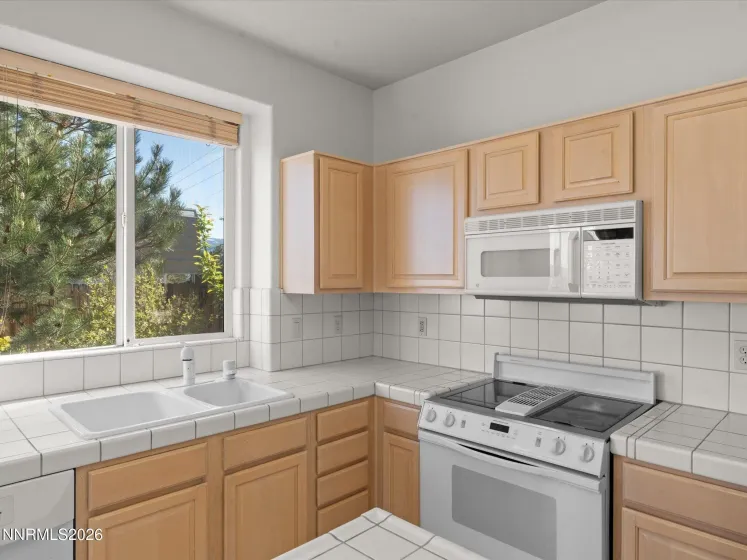 3398 Big Sky, Reno, Nevada 89503, 4 Bedrooms Bedrooms, ,3 BathroomsBathrooms,Residential,Residential,Big Sky,260004862