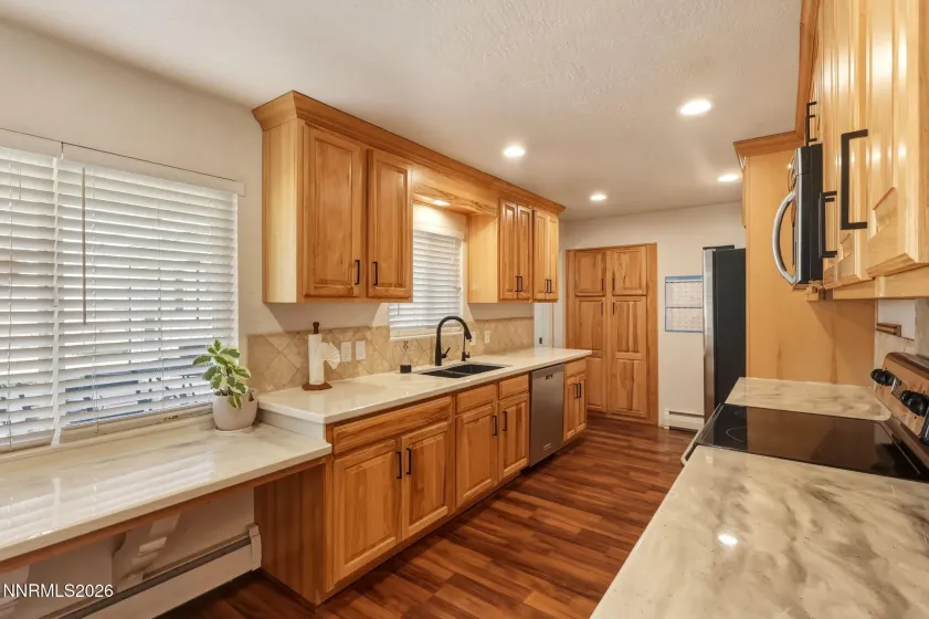 500 Sierra Manor, Reno, Nevada 89511, 3 Bedrooms Bedrooms, ,2 BathroomsBathrooms,Residential,Residential,Sierra Manor,260003066