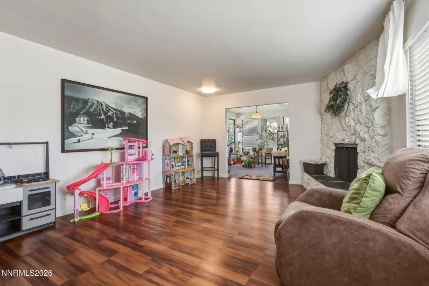 500 Sierra Manor, Reno, Nevada 89511, 3 Bedrooms Bedrooms, ,2 BathroomsBathrooms,Residential,Residential,Sierra Manor,260003066