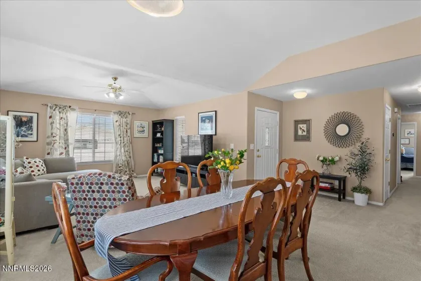 1053 Turtledove, Sparks, Nevada 89441, 4 Bedrooms Bedrooms, ,2 BathroomsBathrooms,Residential,Residential,Turtledove,260004864