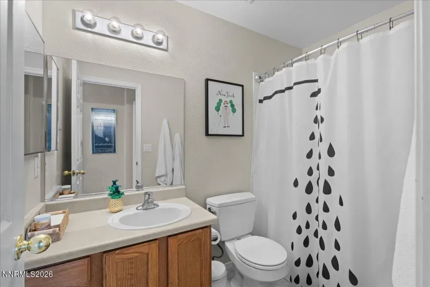 1053 Turtledove, Sparks, Nevada 89441, 4 Bedrooms Bedrooms, ,2 BathroomsBathrooms,Residential,Residential,Turtledove,260004864