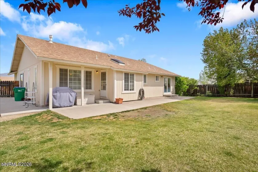 1053 Turtledove, Sparks, Nevada 89441, 4 Bedrooms Bedrooms, ,2 BathroomsBathrooms,Residential,Residential,Turtledove,260004864