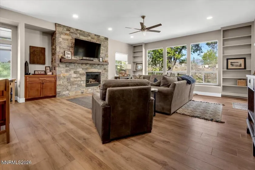 5105 Tucumcari, Reno, Nevada 89511, 4 Bedrooms Bedrooms, ,3 BathroomsBathrooms,Residential,Residential,Tucumcari,260004865