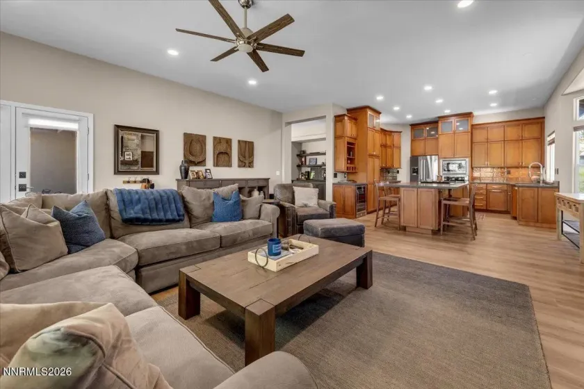 5105 Tucumcari, Reno, Nevada 89511, 4 Bedrooms Bedrooms, ,3 BathroomsBathrooms,Residential,Residential,Tucumcari,260004865