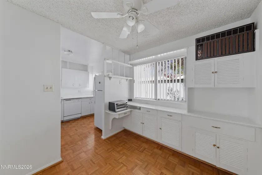 1940 4th, Sparks, Nevada 89431, 2 Bedrooms Bedrooms, ,1 BathroomBathrooms,Residential,Residential,4th,260004867