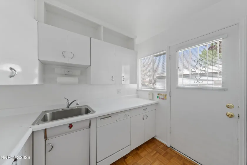 1940 4th, Sparks, Nevada 89431, 2 Bedrooms Bedrooms, ,1 BathroomBathrooms,Residential,Residential,4th,260004867