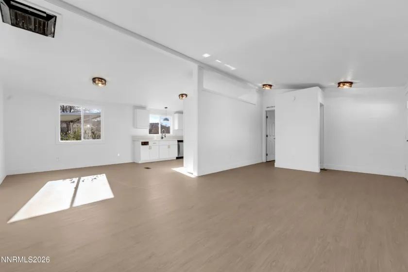 17575 Thrush, Reno, Nevada 89508, 4 Bedrooms Bedrooms, ,2 BathroomsBathrooms,Residential,Residential,Thrush,260002971