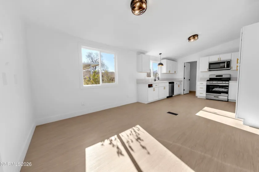 17575 Thrush, Reno, Nevada 89508, 4 Bedrooms Bedrooms, ,2 BathroomsBathrooms,Residential,Residential,Thrush,260002971