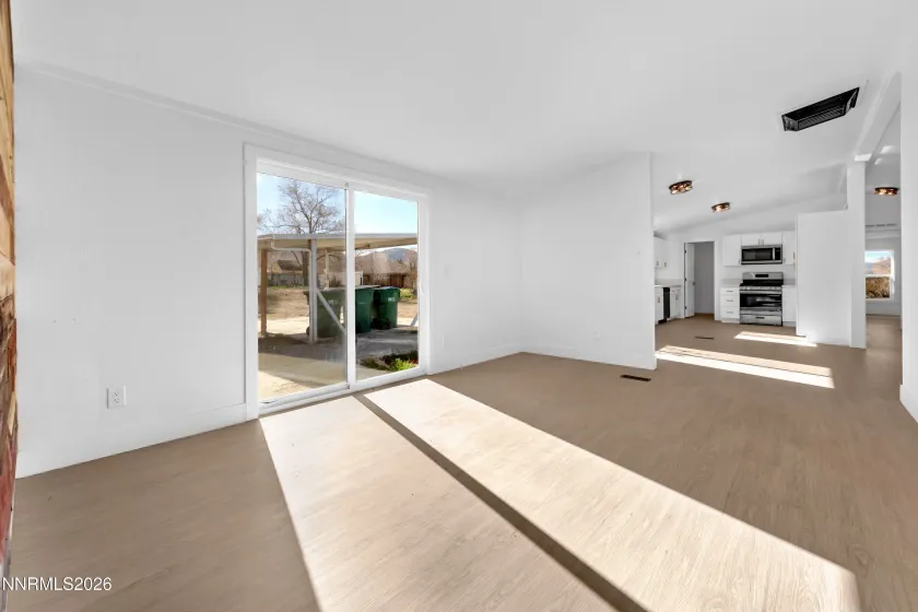 17575 Thrush, Reno, Nevada 89508, 4 Bedrooms Bedrooms, ,2 BathroomsBathrooms,Residential,Residential,Thrush,260002971