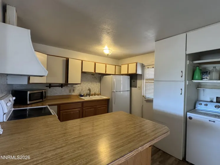 1233 Briggs, Fallon, Nevada 89406, 3 Bedrooms Bedrooms, ,2 BathroomsBathrooms,Residential,Residential,Briggs,260004870