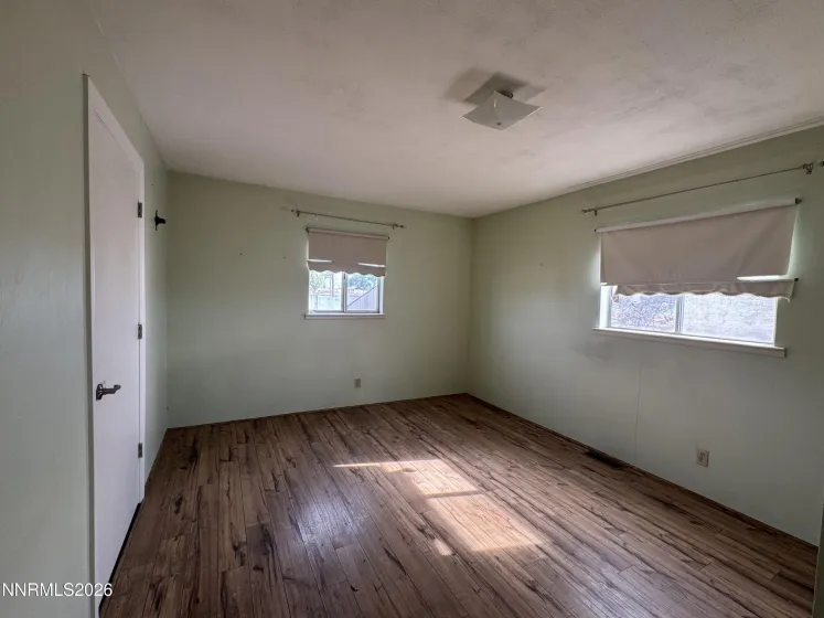 1233 Briggs, Fallon, Nevada 89406, 3 Bedrooms Bedrooms, ,2 BathroomsBathrooms,Residential,Residential,Briggs,260004870