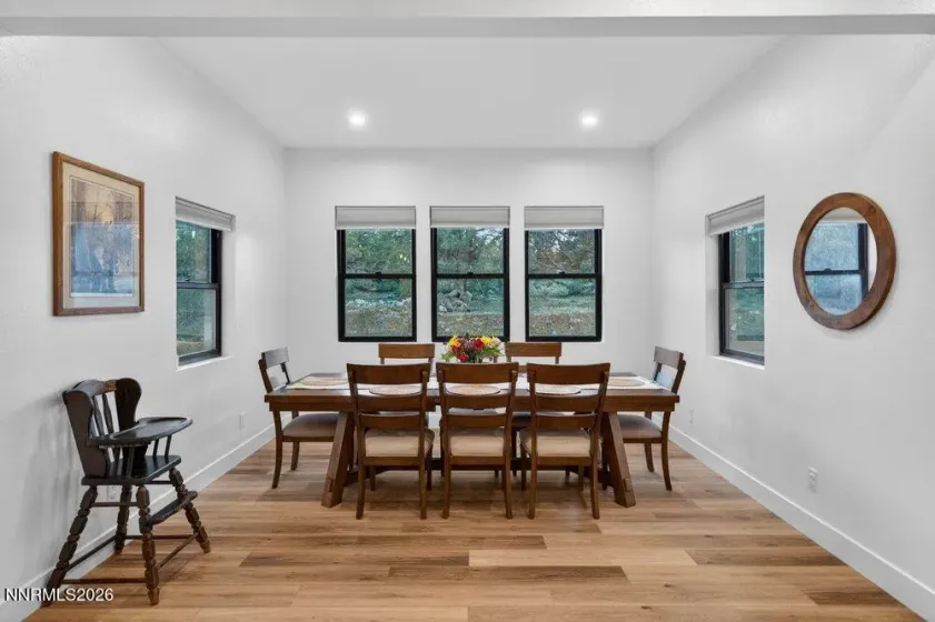 2320 Empire, Reno, Nevada 89521, 5 Bedrooms Bedrooms, ,3 BathroomsBathrooms,Residential,Residential,Empire,260004874