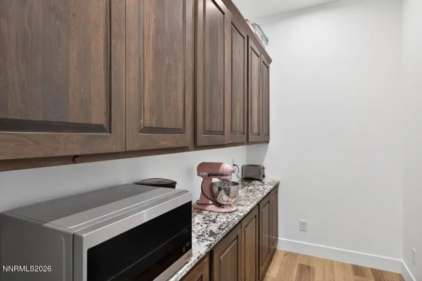 2320 Empire, Reno, Nevada 89521, 5 Bedrooms Bedrooms, ,3 BathroomsBathrooms,Residential,Residential,Empire,260004874