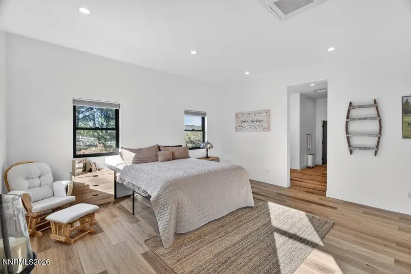 2320 Empire, Reno, Nevada 89521, 5 Bedrooms Bedrooms, ,3 BathroomsBathrooms,Residential,Residential,Empire,260004874