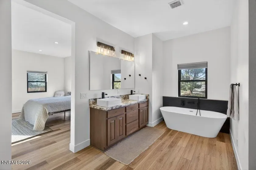 2320 Empire, Reno, Nevada 89521, 5 Bedrooms Bedrooms, ,3 BathroomsBathrooms,Residential,Residential,Empire,260004874