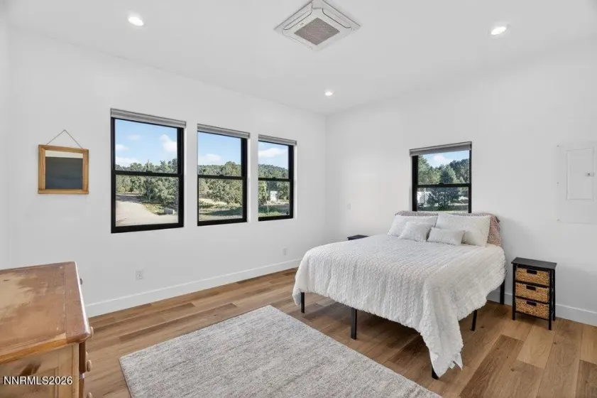 2320 Empire, Reno, Nevada 89521, 5 Bedrooms Bedrooms, ,3 BathroomsBathrooms,Residential,Residential,Empire,260004874
