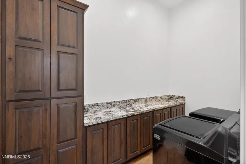 2320 Empire, Reno, Nevada 89521, 5 Bedrooms Bedrooms, ,3 BathroomsBathrooms,Residential,Residential,Empire,260004874