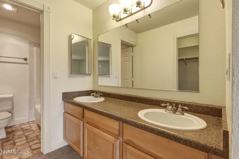 530 Patriot, Reno, Nevada 89511, 2 Bedrooms Bedrooms, ,2 BathroomsBathrooms,Residential,Residential,Patriot,260004879