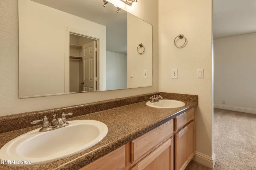 530 Patriot, Reno, Nevada 89511, 2 Bedrooms Bedrooms, ,2 BathroomsBathrooms,Residential,Residential,Patriot,260004879