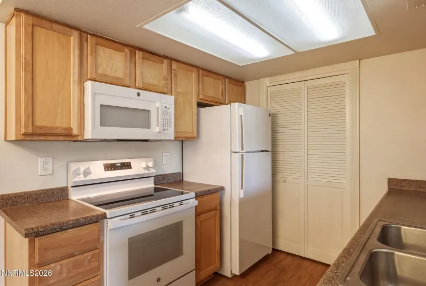 530 Patriot, Reno, Nevada 89511, 2 Bedrooms Bedrooms, ,2 BathroomsBathrooms,Residential,Residential,Patriot,260004879